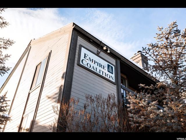 1525 Park Ave - Photo 1