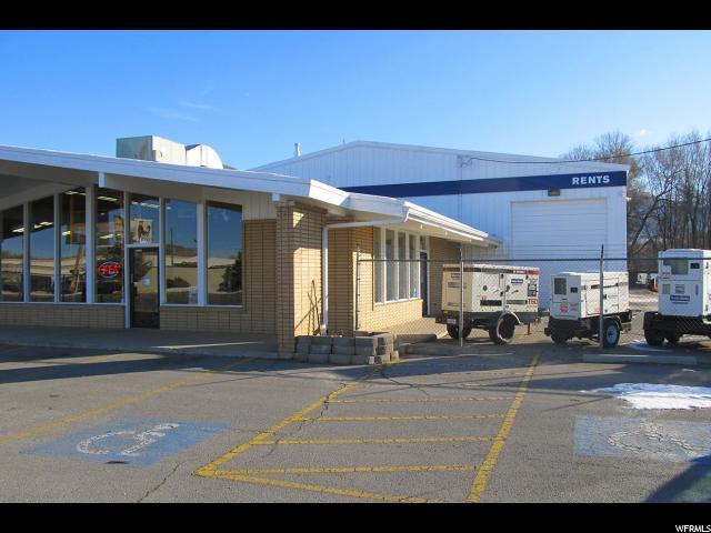 860 Wall Ave - Photo 1