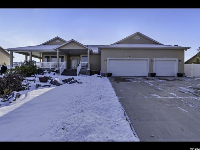 1439 Stone Ridge Ln - Photo 1