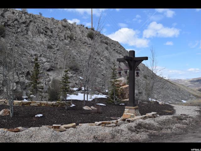 1331 Longview Dr - Photo 1