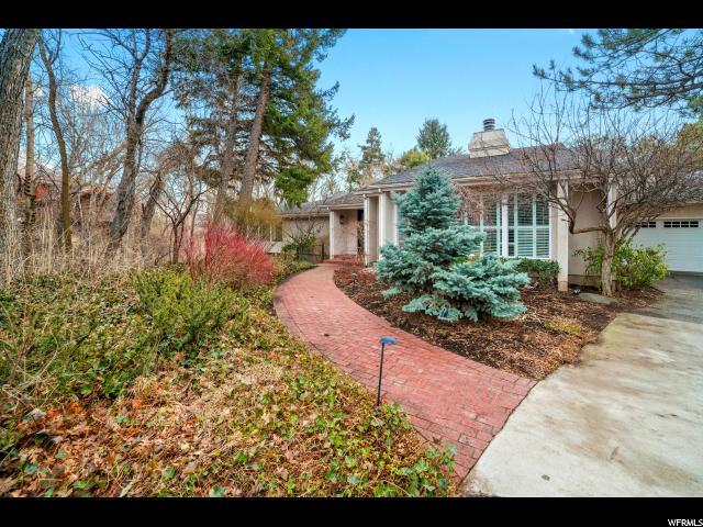 2436 Kentucky Ave - Photo 1