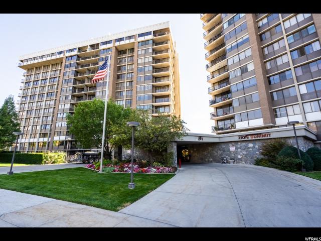 1103 241 N VINE St - Photo 1