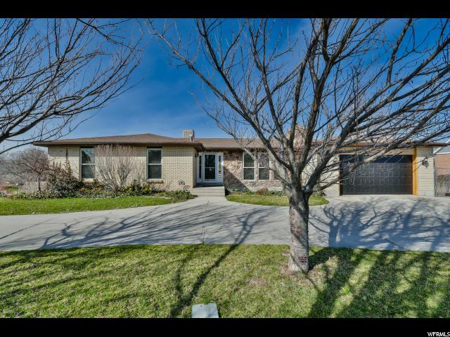 1142 Shields Ln - Photo 1