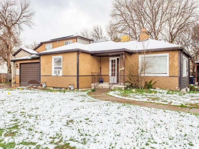2277 Arbor Ln - Photo 1