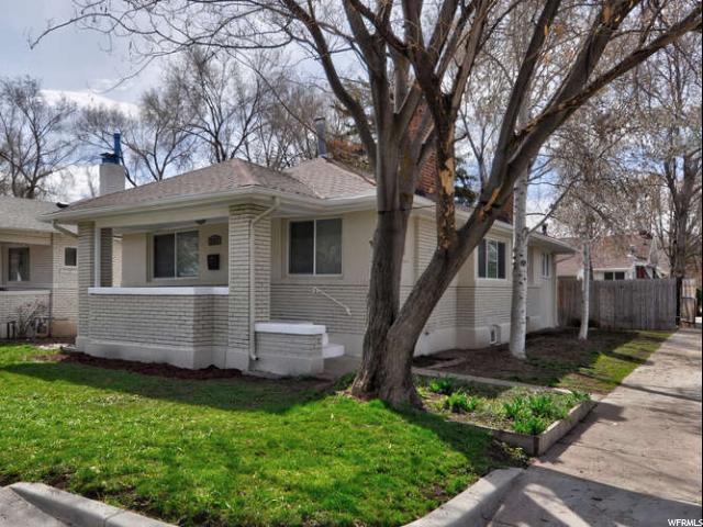 352 Milton Ave - Photo 1