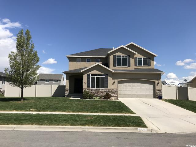 556 Kennedy Dr - Photo 1