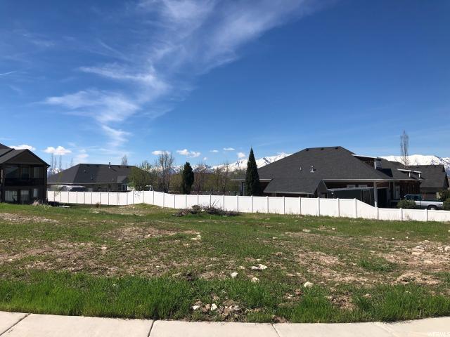 387 Edgehill Dr - Photo 1