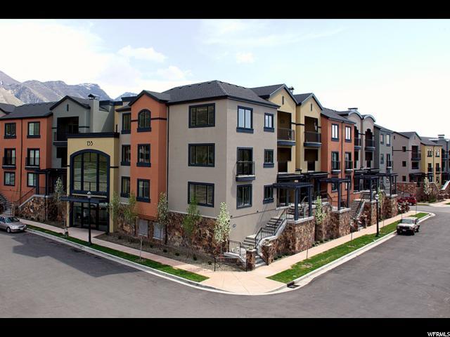 5005 Edgewood Dr - Photo 1