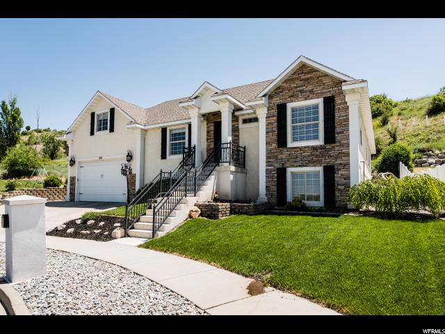 988 Summit Dr - Photo 1