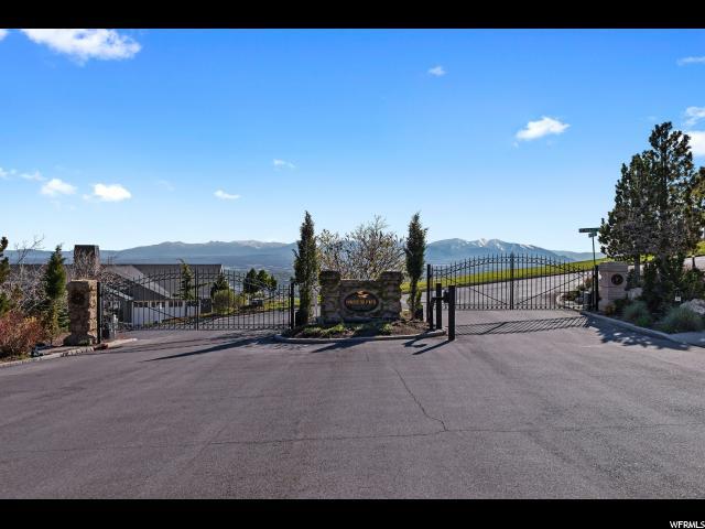 1160 Twickenham Dr - Photo 1