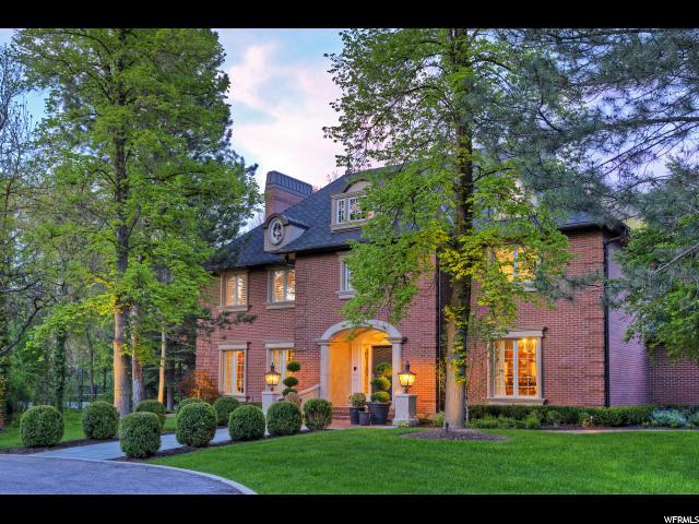 2594 Walker Ln - Photo 1