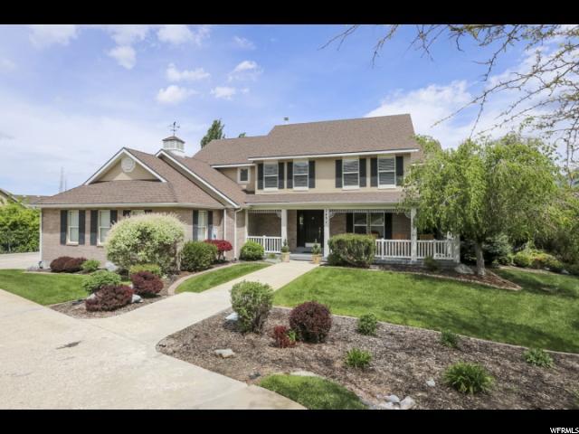 2431 Brook Ln - Photo 1