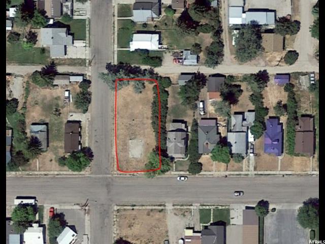 890 Grant St - Photo 1