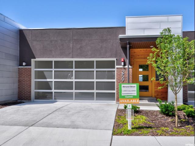 259 Almond St - Photo 1