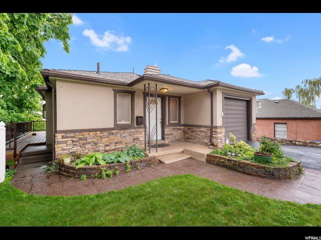 460 12TH Ave - Photo 1