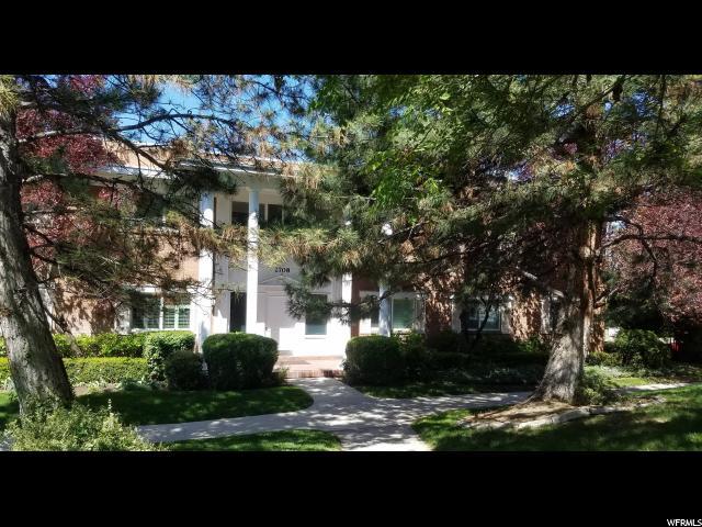 2708 Highland Dr - Photo 1