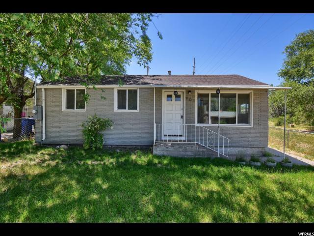 901 Lake St - Photo 1