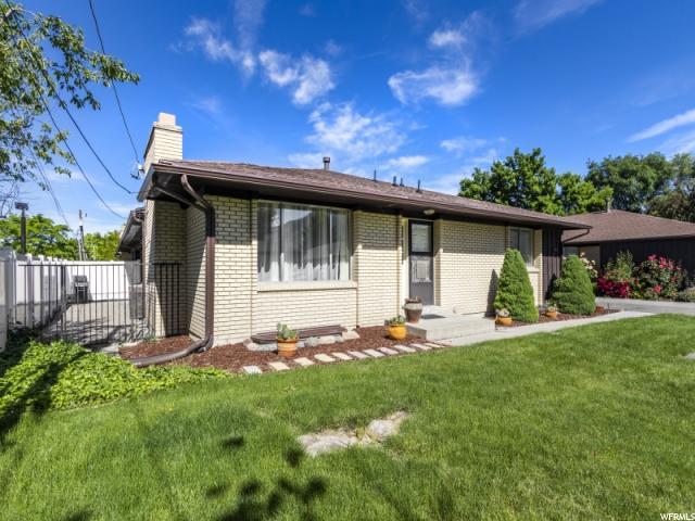 4610 Locust Ln - Photo 1