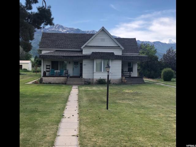 433 Center - Photo 1