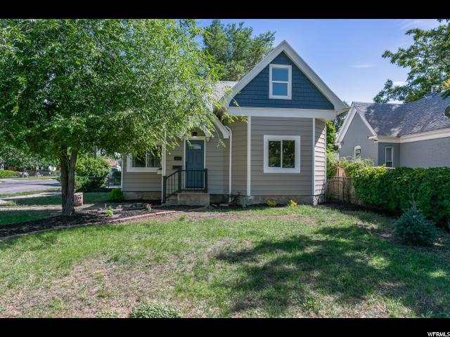 249 33RD St - Photo 1