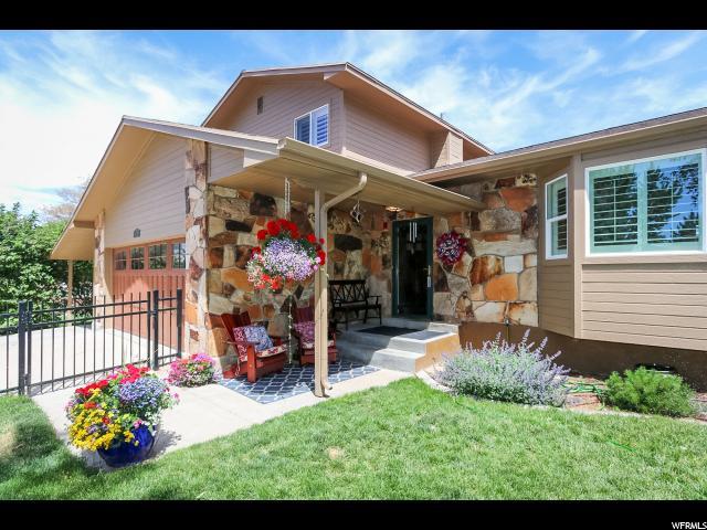 2433 Glacier View Dr - Photo 1