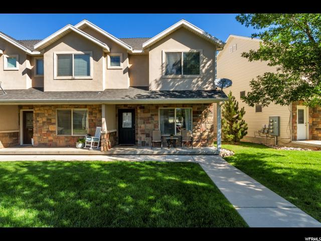 1584 Sandalwood Dr - Photo 1