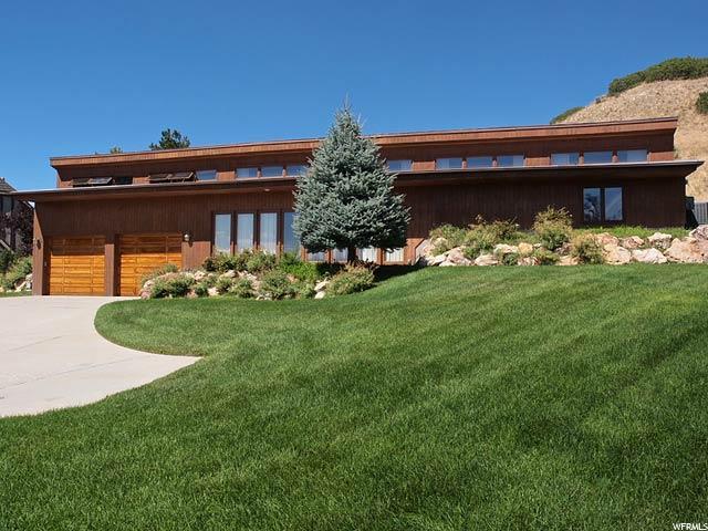 1547 Tomahawk Dr - Photo 1