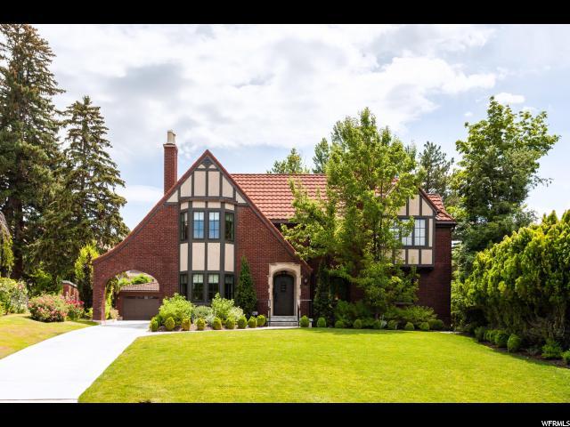 1438 Circle Way - Photo 1