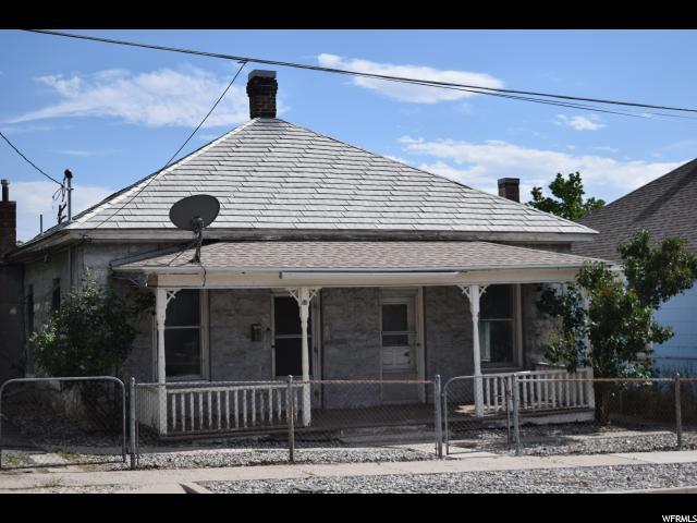 55 Locust St - Photo 1