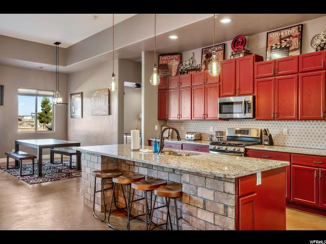 3242 4900 - Photo 1