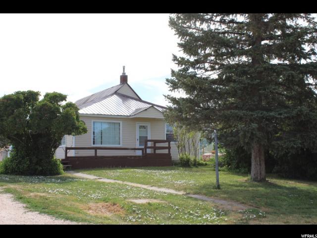 1709 Lanark Rd - Photo 1