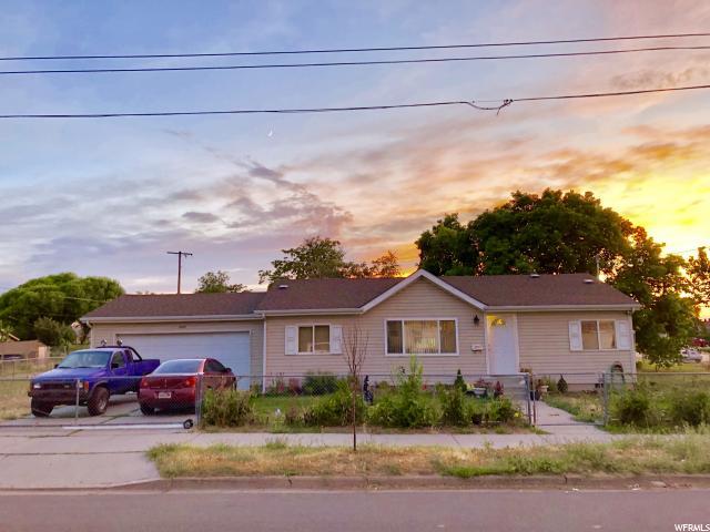 3005 Lincoln Ave - Photo 1