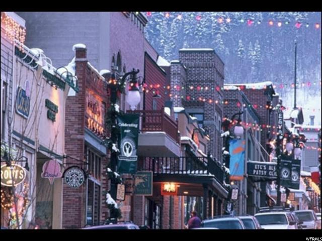 255 Main St - Photo 1