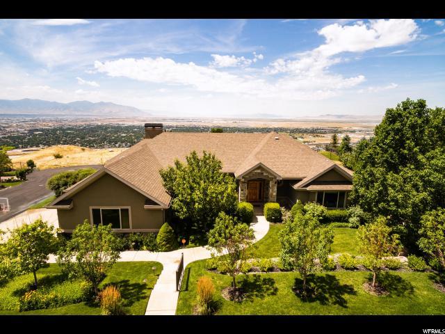 1093 Twickenham Dr - Photo 1