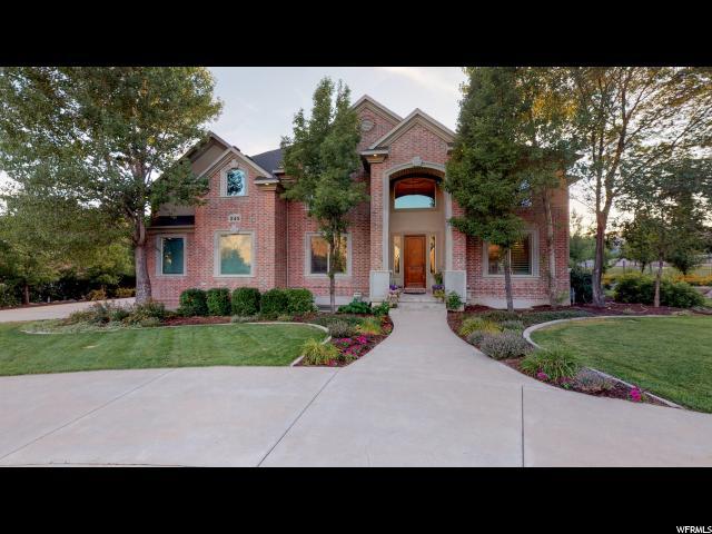 245 Matterhorn Dr - Photo 1