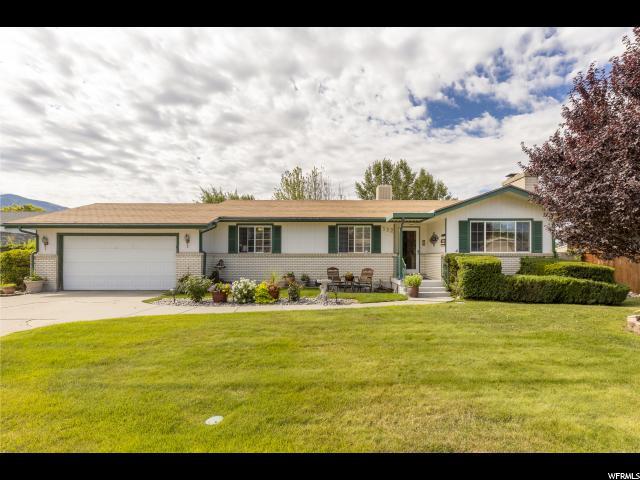 332 Alan Cir - Photo 1