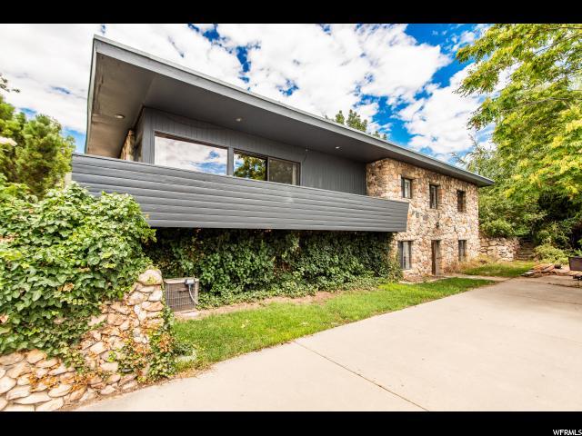 360 J St - Photo 1