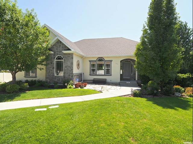 236 Pyrenees Dr - Photo 1