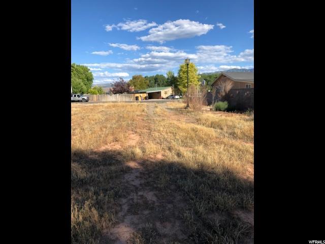 149 Redview Dr - Photo 1