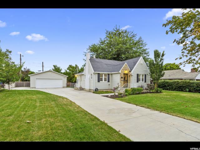 1442 Hudson Ave - Photo 1