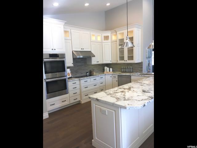 269 Carol Way - Photo 1