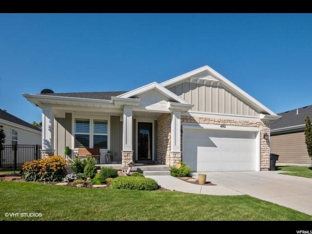 492 Vine St - Photo 1