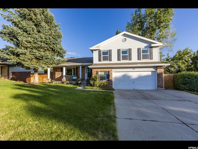 1210 Hollyridge Rd - Photo 1