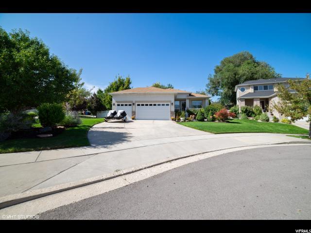 1366 Rayco Cir - Photo 1
