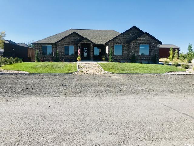 688 Center - Photo 1