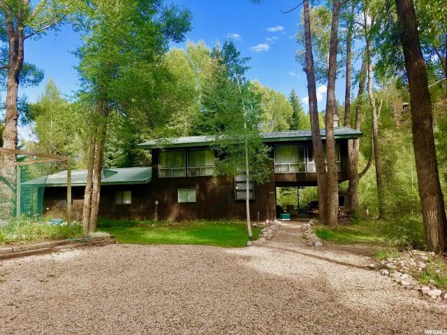139 Riverside Ln - Photo 1