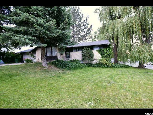 2827 Arapahoe Ln - Photo 1
