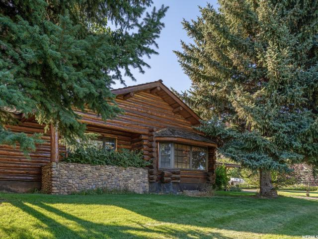 943 Swiss Alpine Rd - Photo 1