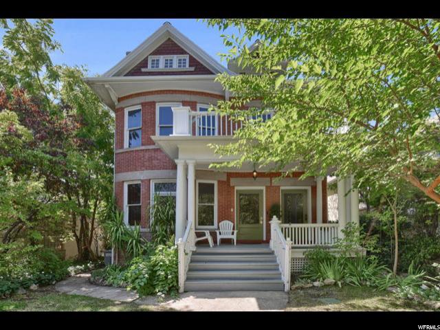 321 E St - Photo 1