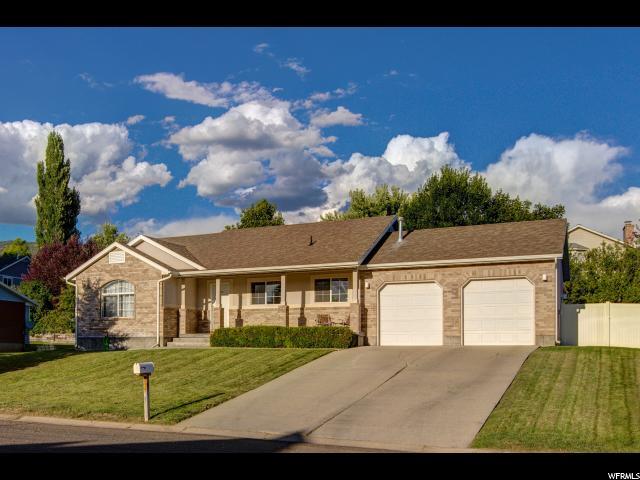 1024 Valley Dr - Photo 1